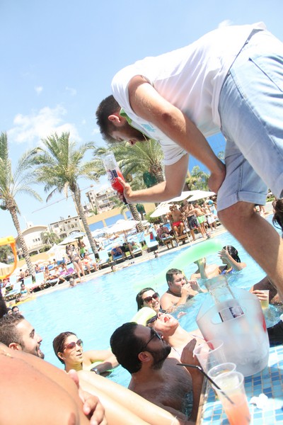 Cyan Sunday Club My Life Is a Circus